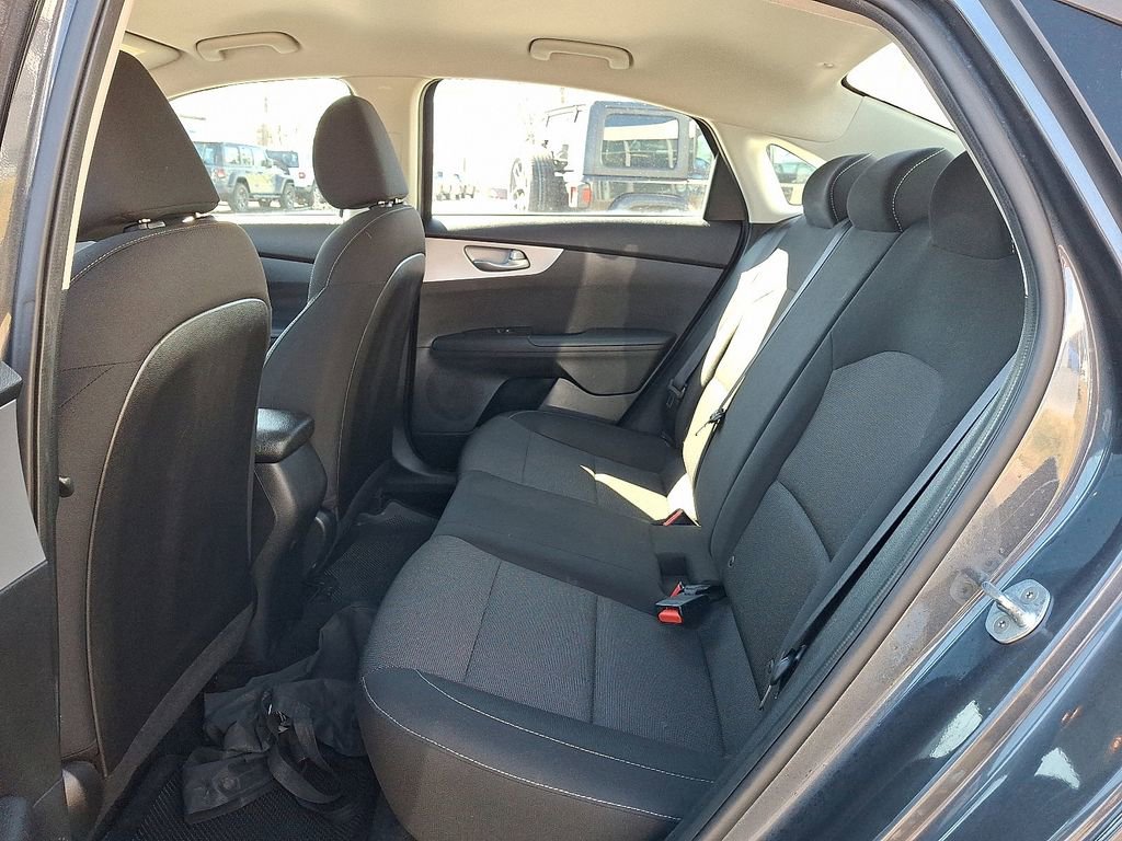 Used 2023 Kia Forte LXS image 11