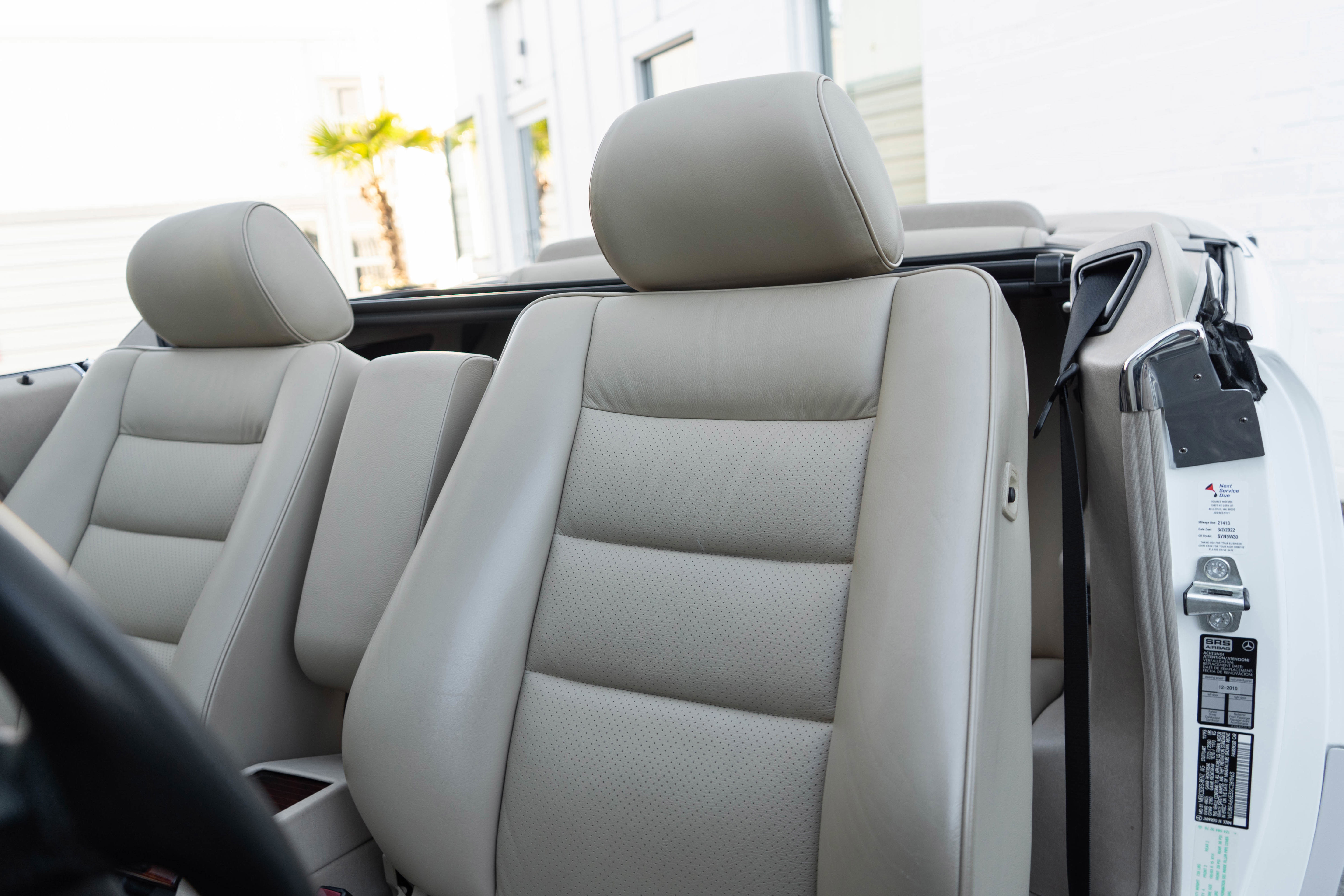 Used 1995 Mercedes-Benz E 320 Convertible image 9