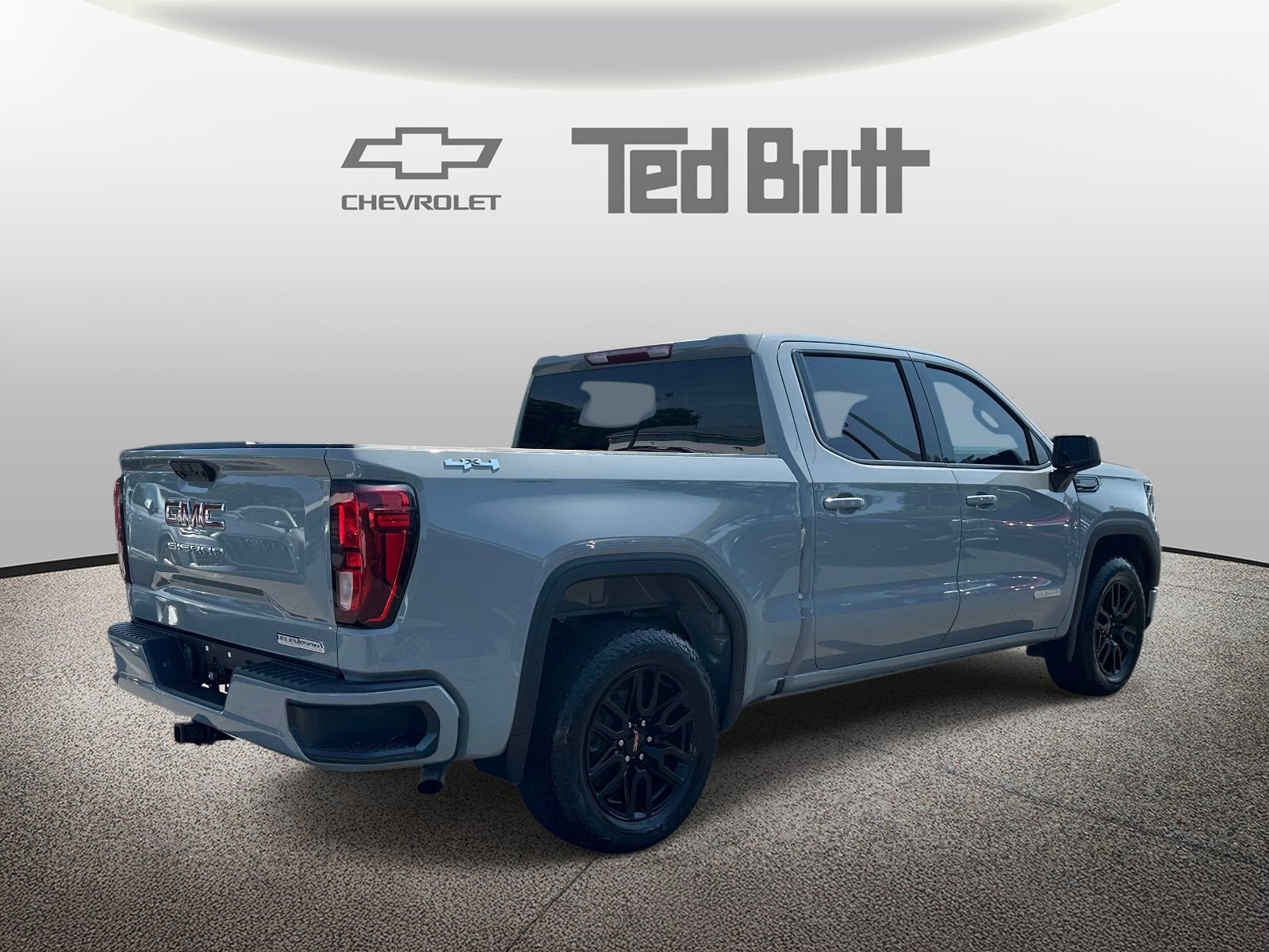 Used 2024 GMC Sierra 1500 Elevation AWD/4WD image 4