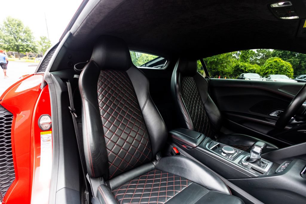 Used 2017 Audi R8 V10 w/ Carbon Exterior Package AWD/4WD image 43
