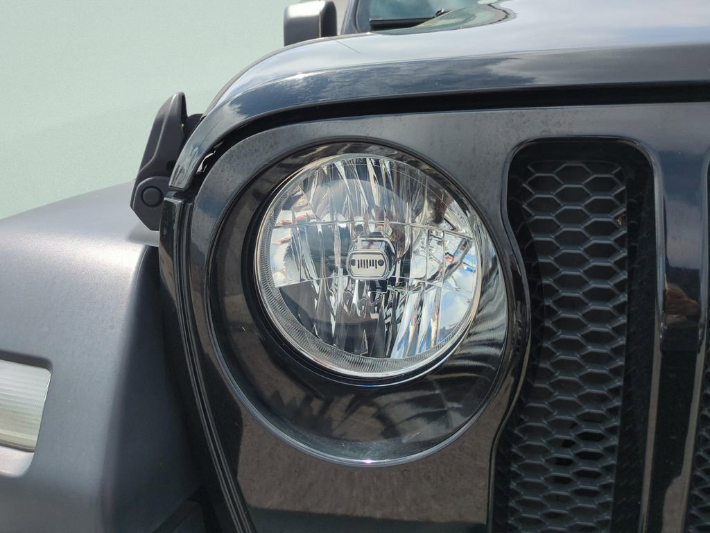 Used 2019 Jeep Wrangler Sport image 17