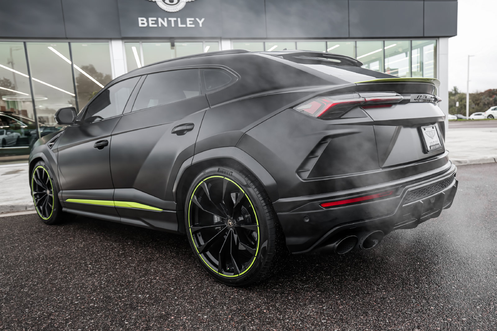 Used 2022 Lamborghini Urus AWD/4WD image 9