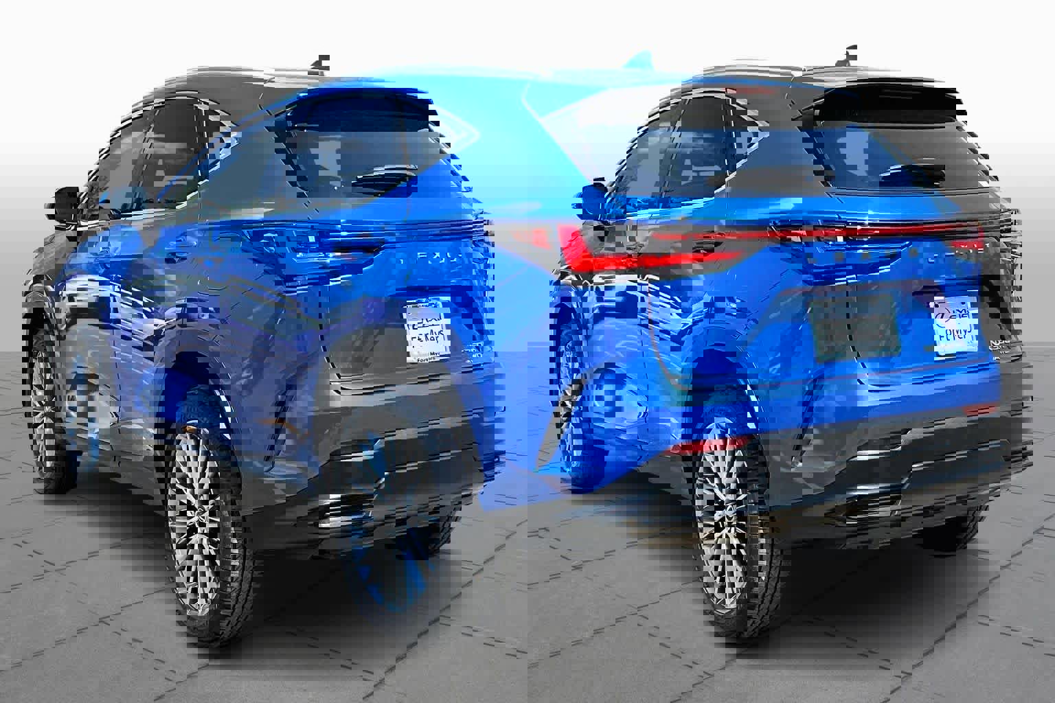 Used 2023 Lexus NX 350h AWD w/ Towing Package (2000 Lbs) image 12