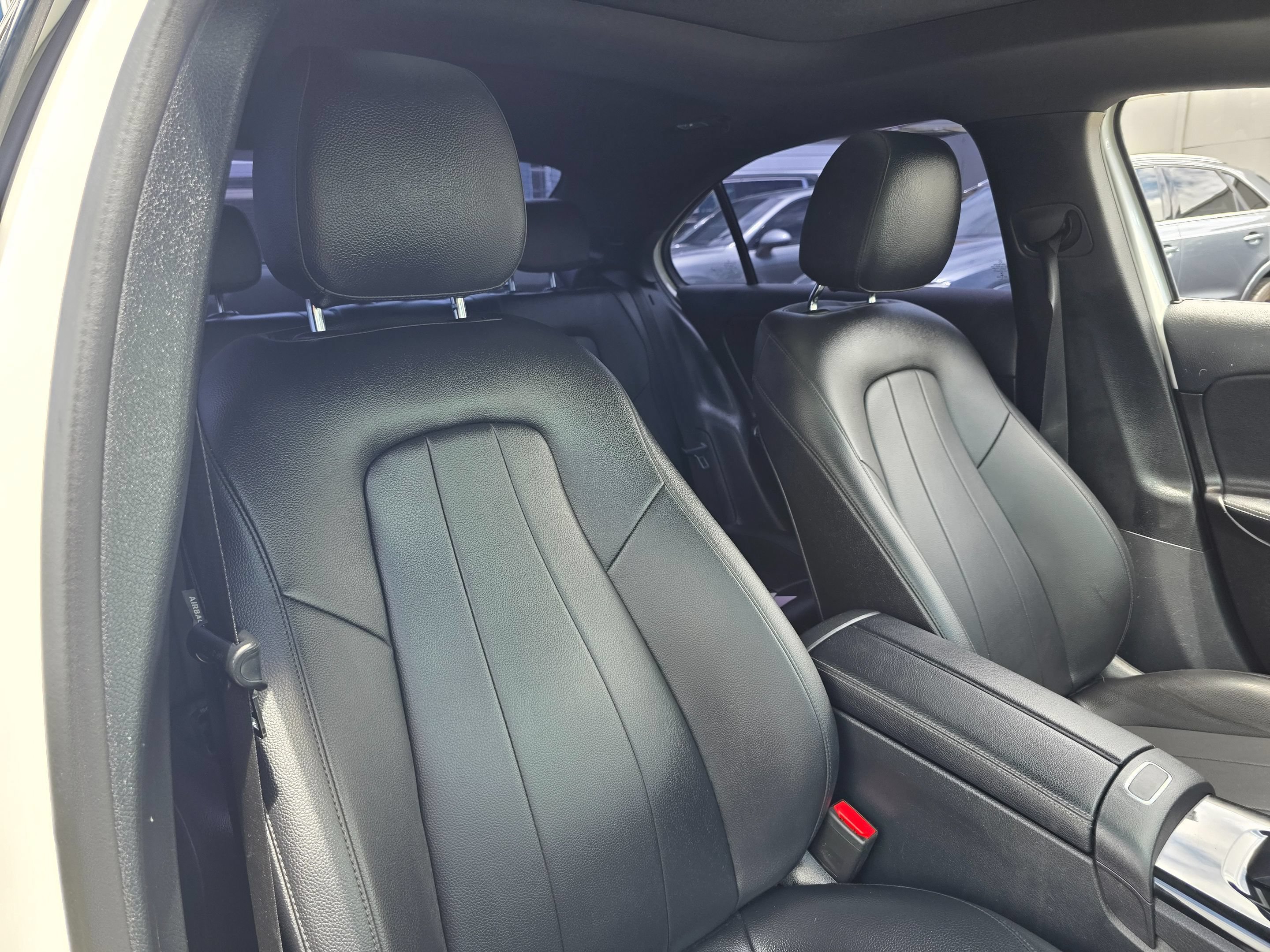 Used 2019 Mercedes-Benz A 220 w/ Parking Assistance Package image 10