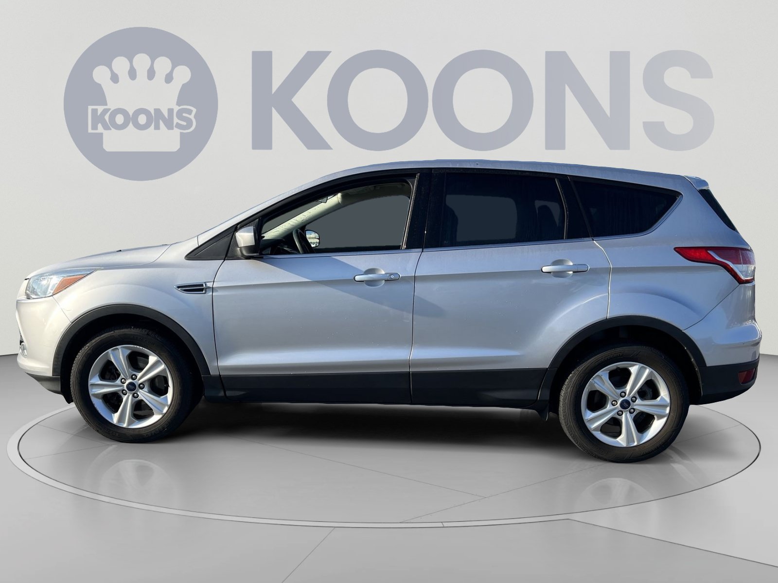 Used 2016 Ford Escape SE AWD/4WD image 2