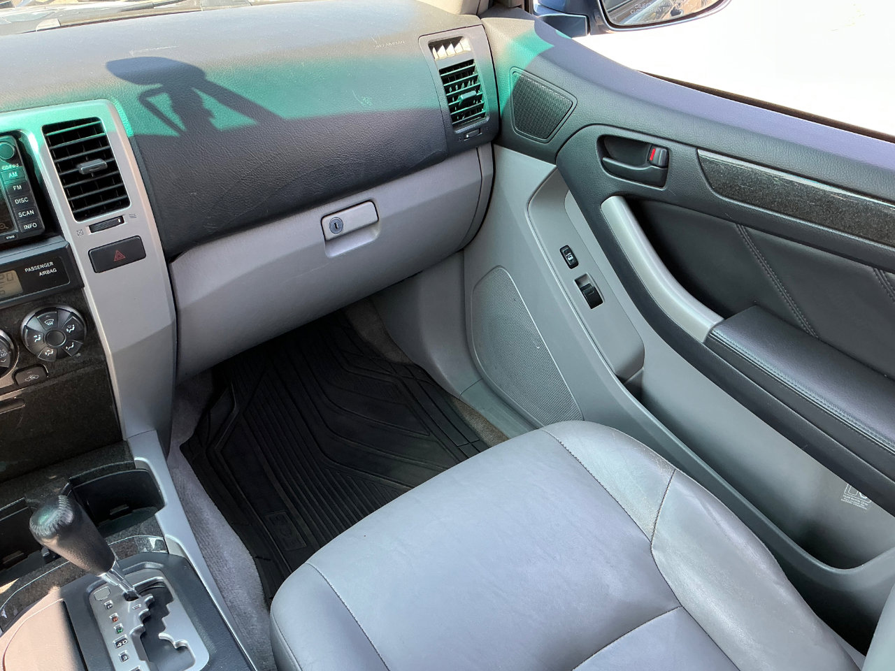 Used 2005 Toyota 4Runner Limited image 17