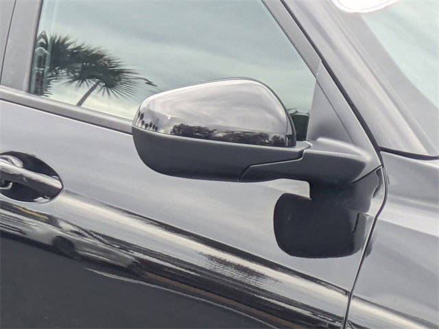 Used 2025 Chevrolet Trax LT w/ LT Convenience Package image 11