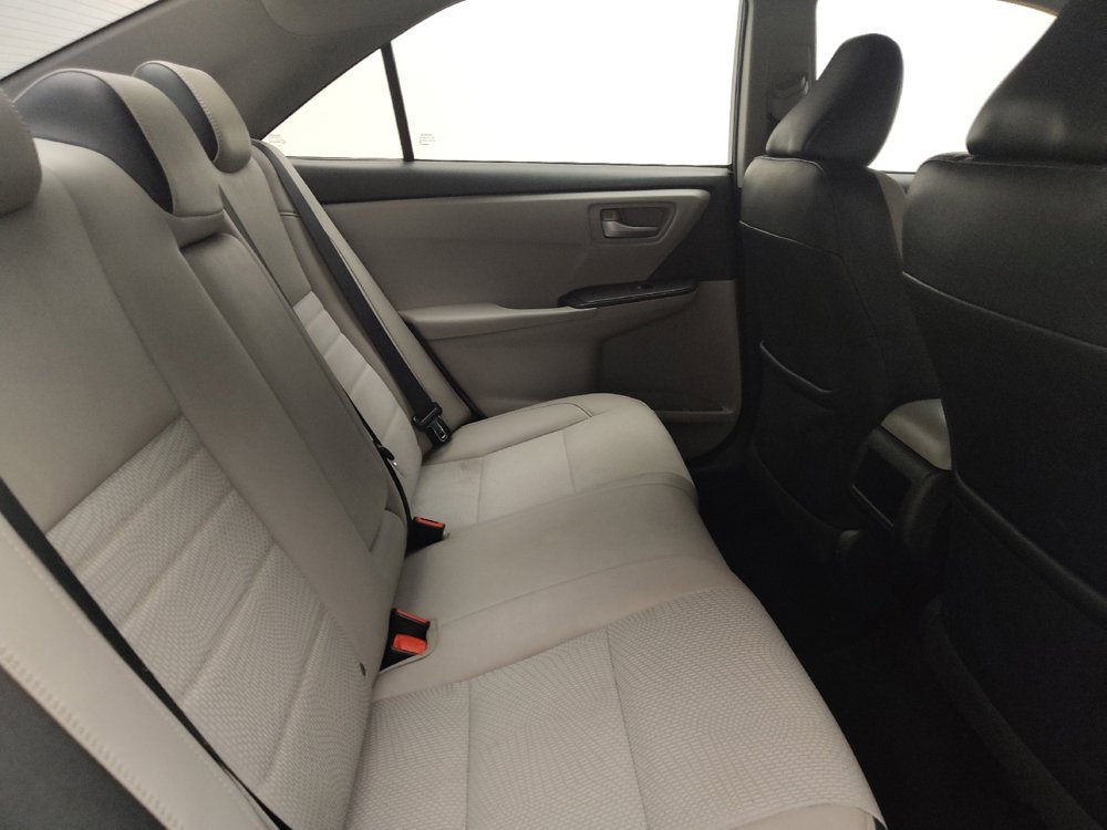 Used 2016 Toyota Camry SE w/ Protection Package (Q2) FWD image 19