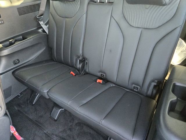 Used 2025 Hyundai Palisade Calligraphy image 20