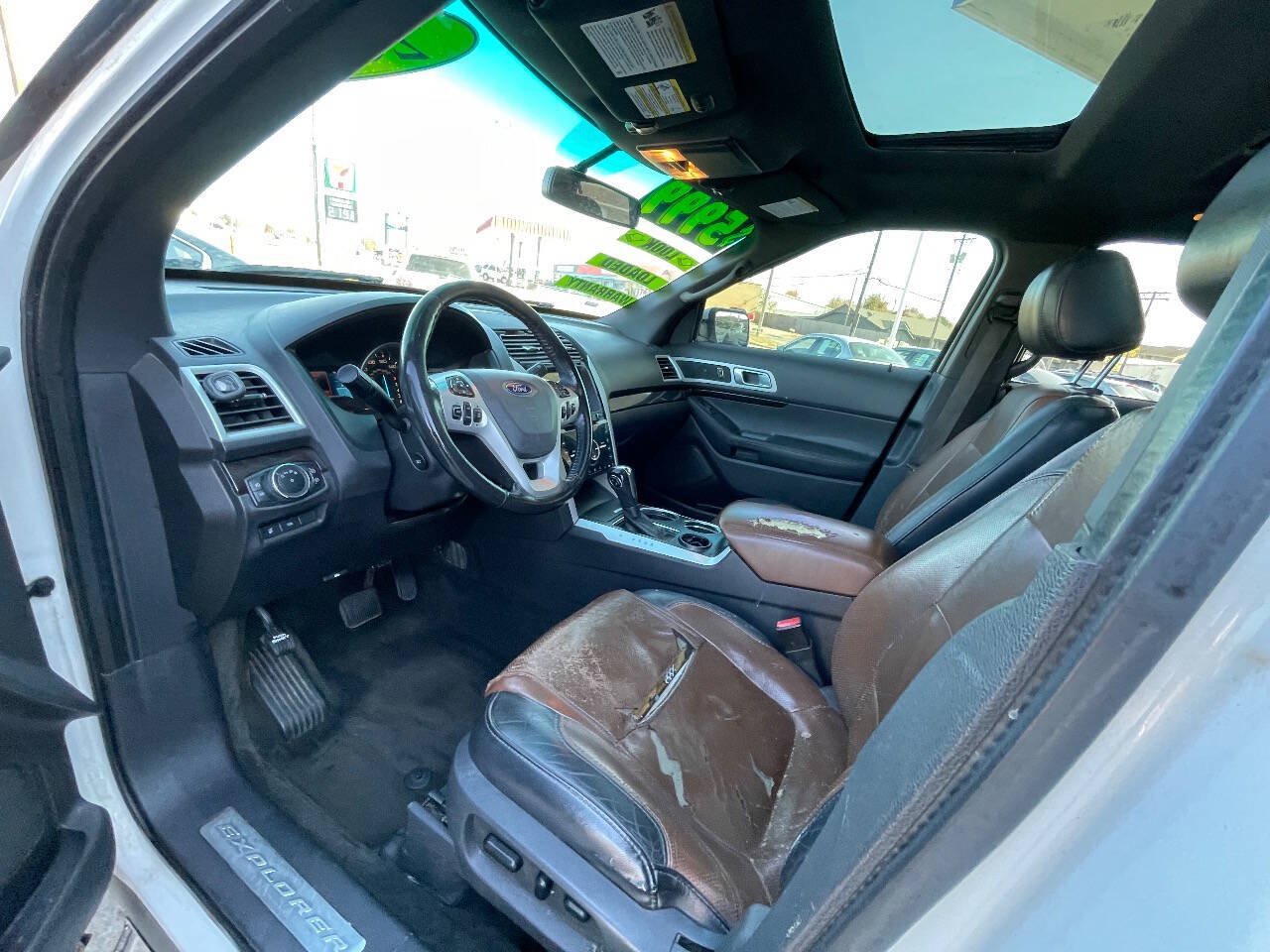 Used 2011 Ford Explorer Limited w/ 301A Rapid Spec Order Code FWD image 12