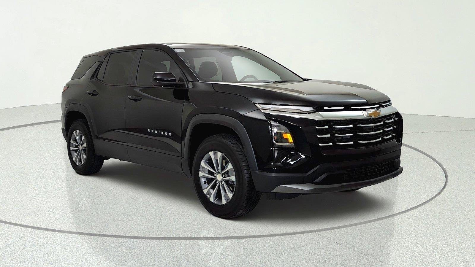Used 2025 Chevrolet Equinox LT FWD image 1