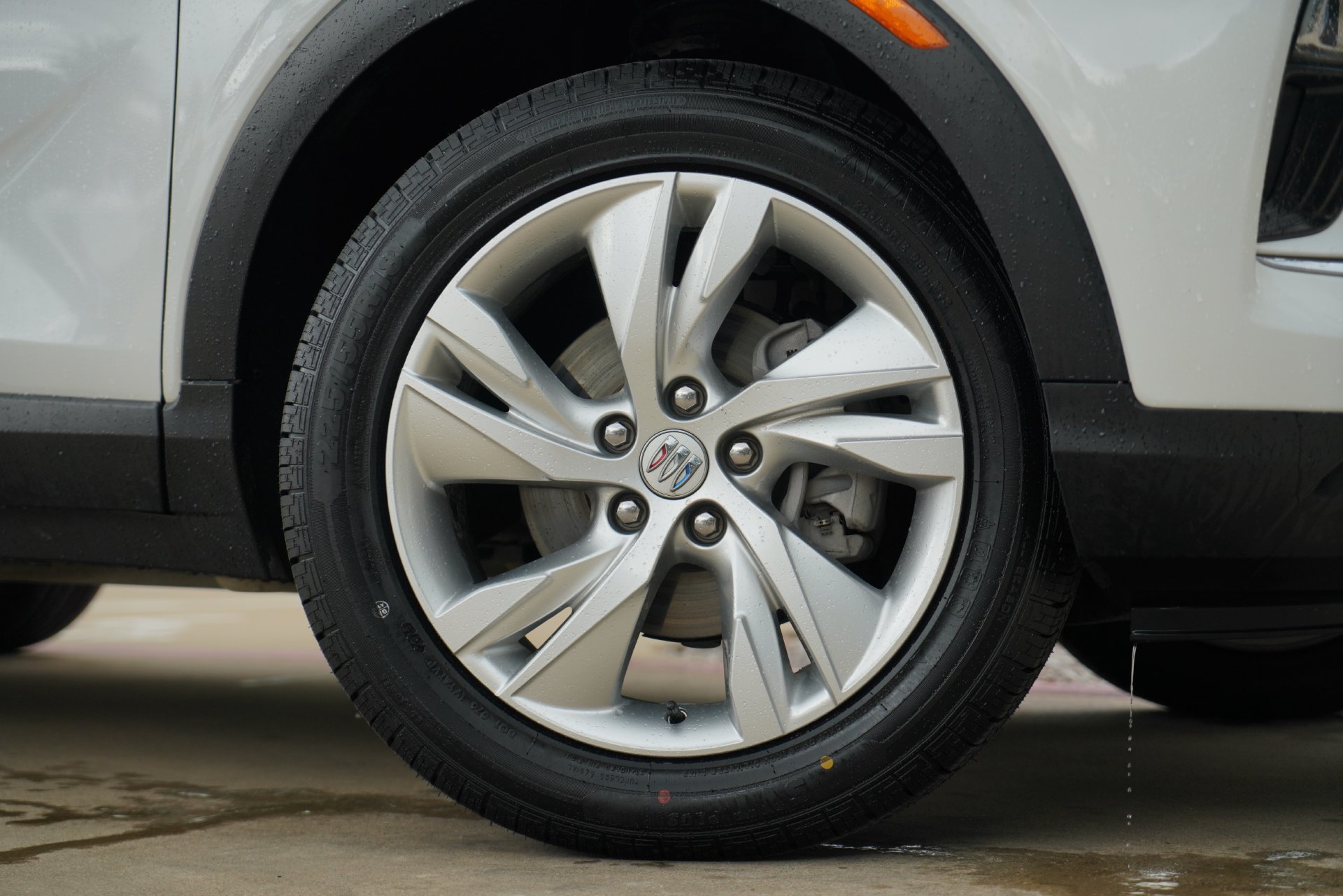Used 2024 Buick Encore GX Preferred FWD image 3