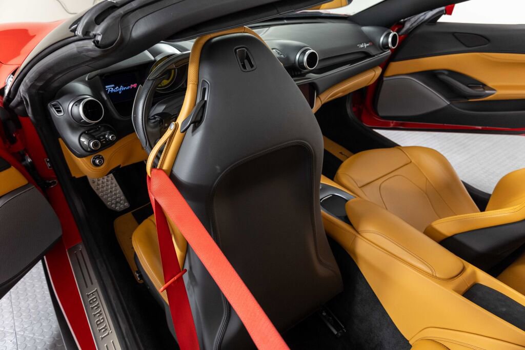 Certified 2022 Ferrari Portofino M image 40