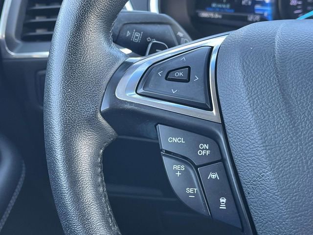 Used 2019 Ford Edge Titanium w/ Cold Weather Package image 28