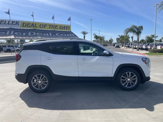 Used 2023 GMC Terrain SLT image 9
