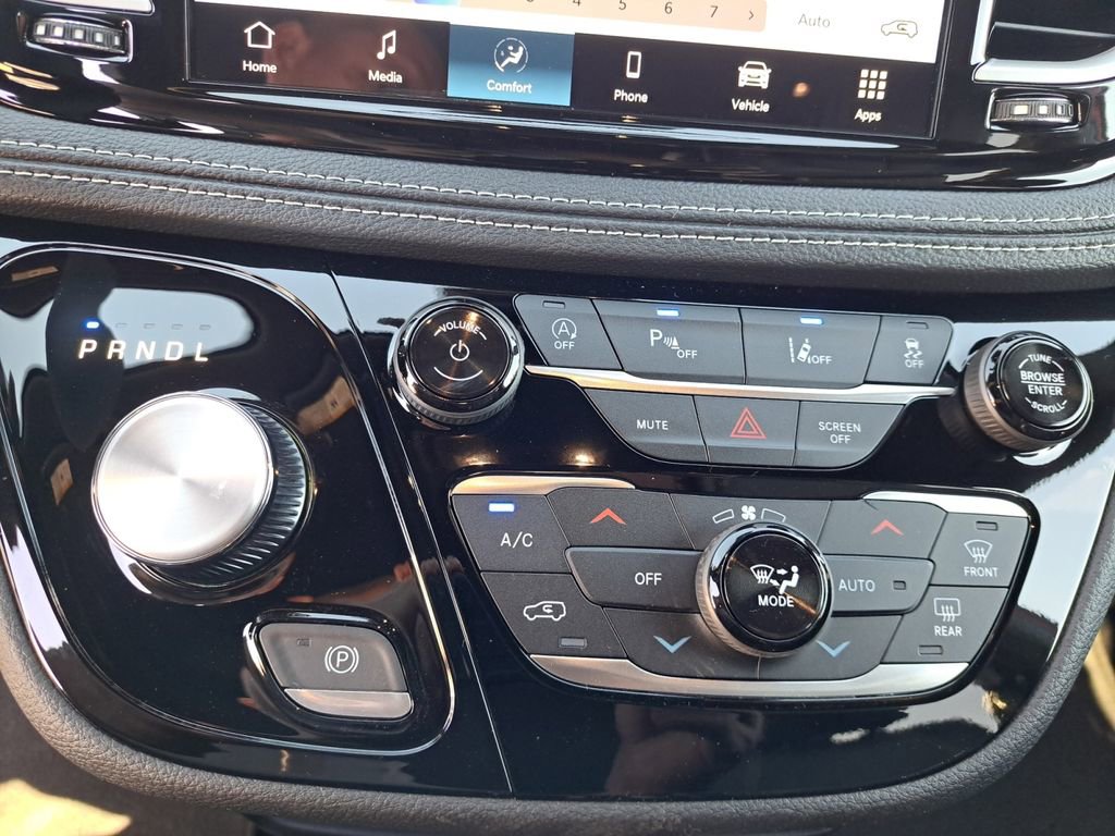 New 2026 Chrysler Pacifica Select FWD image 7