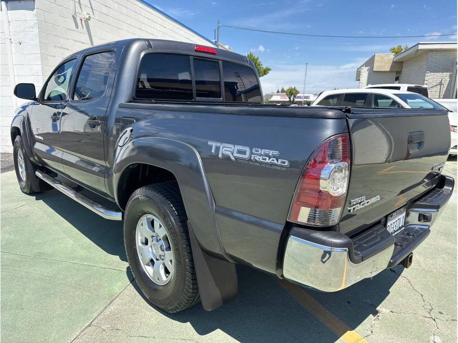 Used 2013 Toyota Tacoma PreRunner image 11