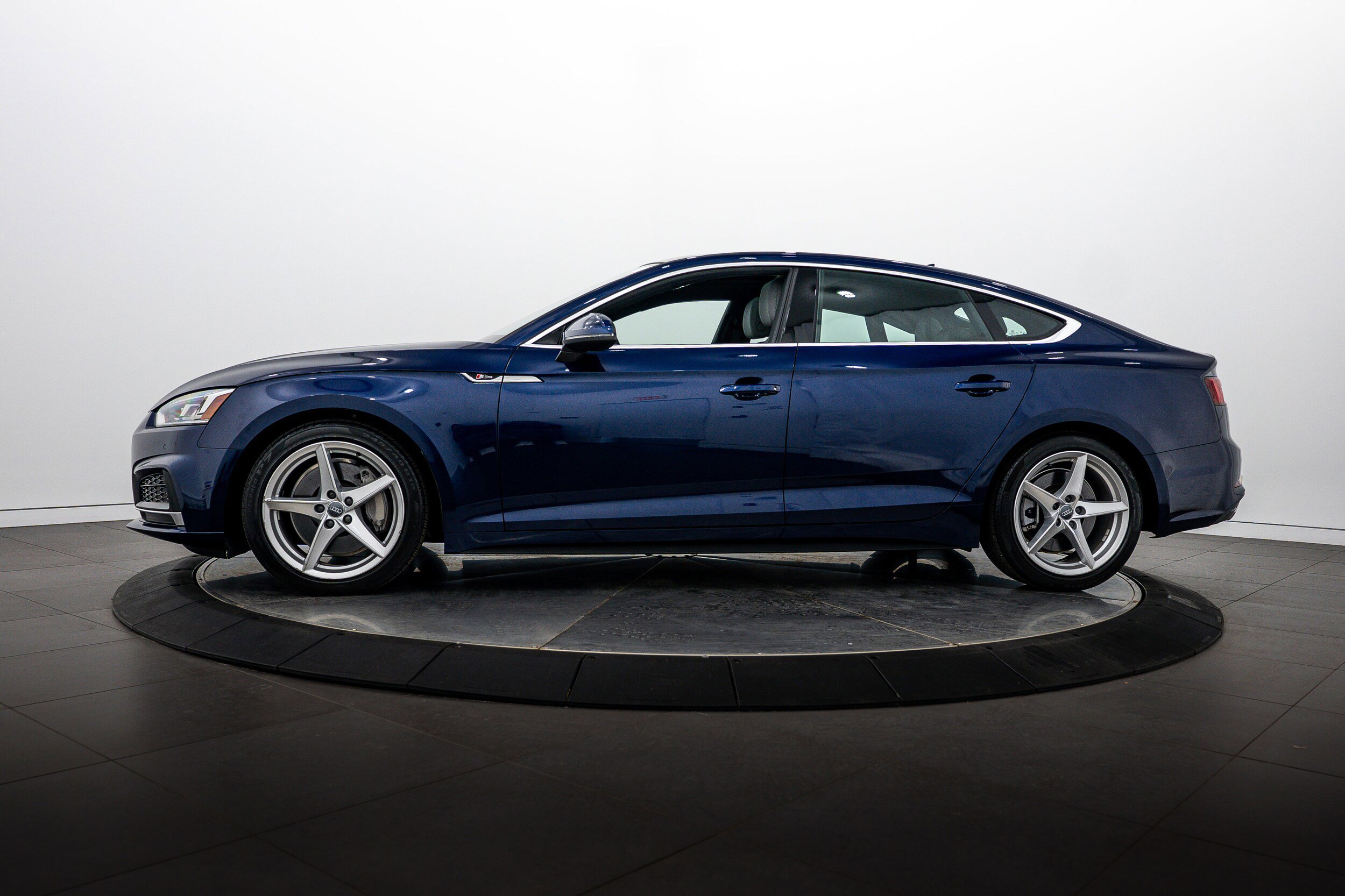 Used 2019 Audi A5 2.0T Premium Plus w/ Premium Plus AWD/4WD image 6