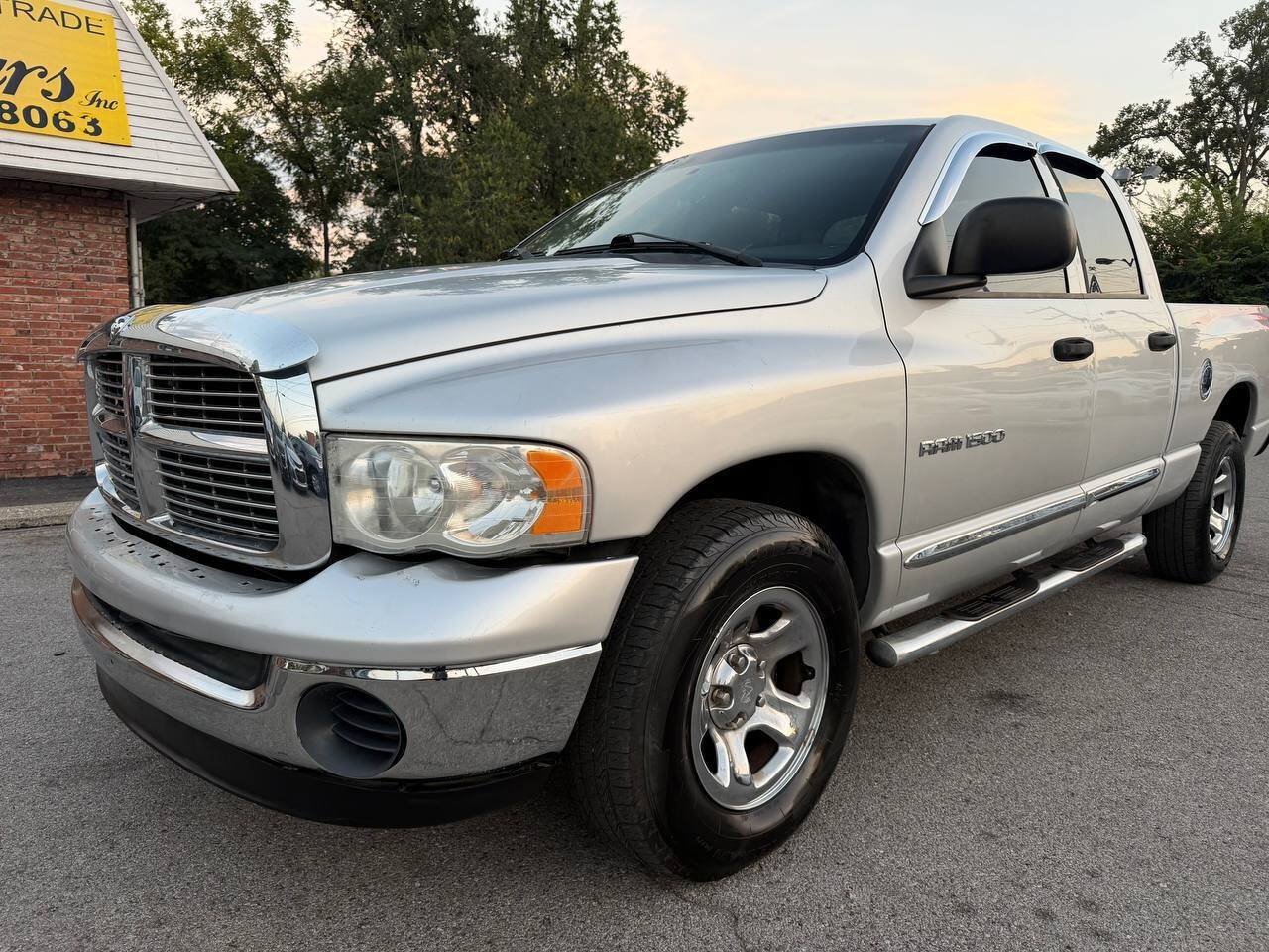Used 2005 Dodge Ram 1500 Truck SLT RWD image 3