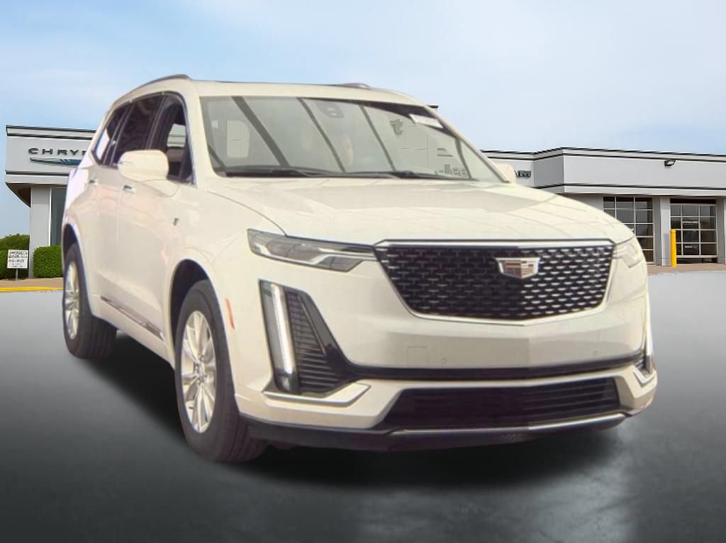 Used 2024 Cadillac XT6 Luxury w/ LPO, Floor Liner Package AWD/4WD image 6