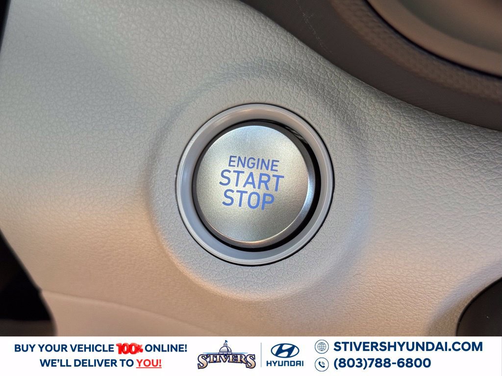 New 2026 Hyundai Venue SEL FWD image 31