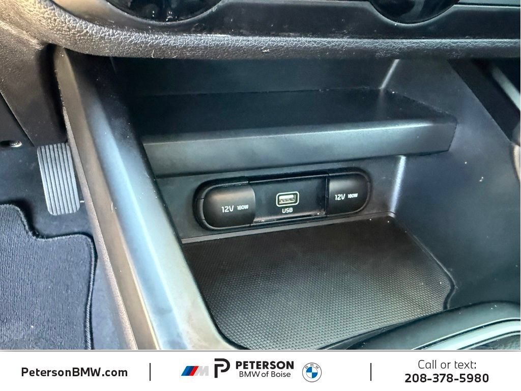 Used 2020 Kia Soul GT-Line FWD image 23