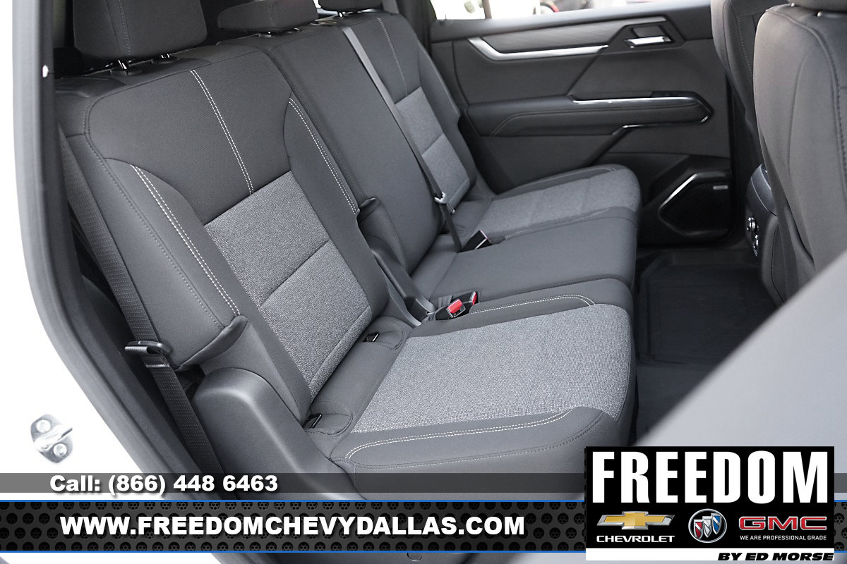 New 2025 GMC Acadia Elevation w/ Black Edition FWD image 17