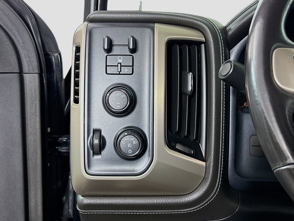 Used 2017 GMC Sierra 1500 Denali w/ Denali Ultimate Package image 14