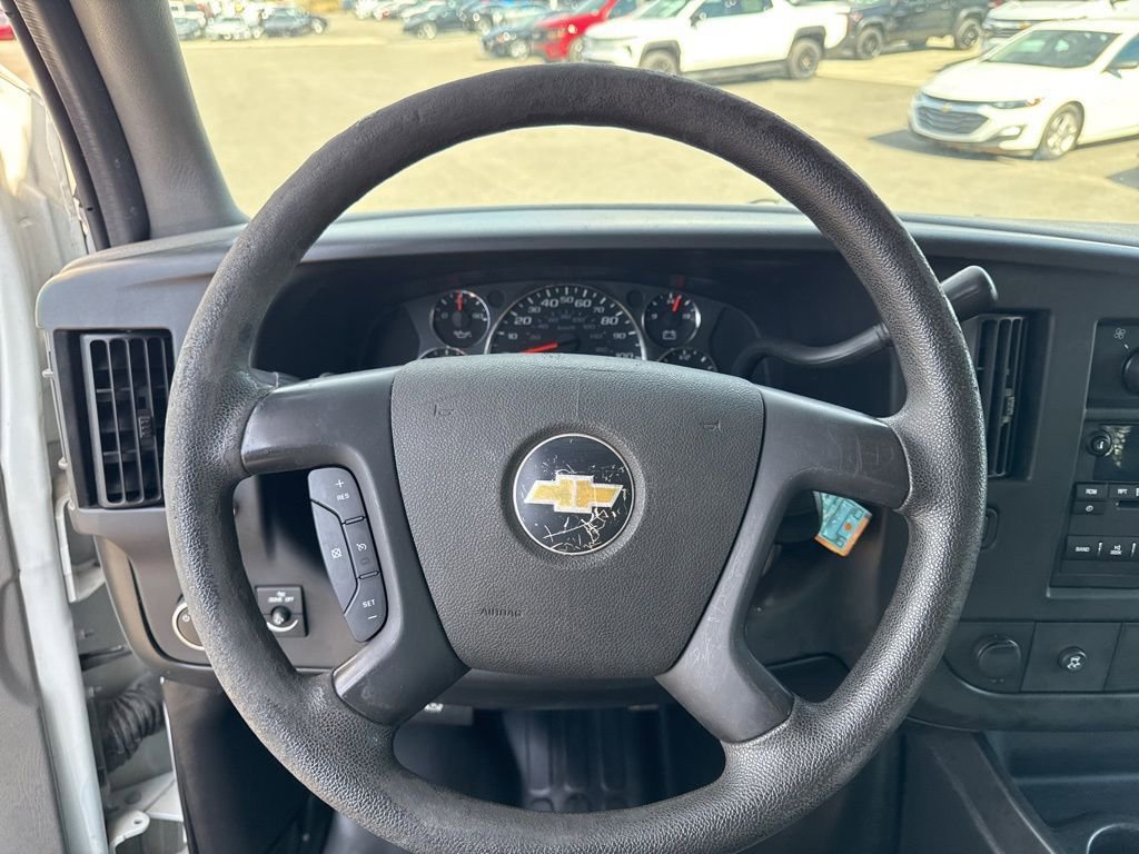 Used 2011 Chevrolet Express 1500 RWD image 14