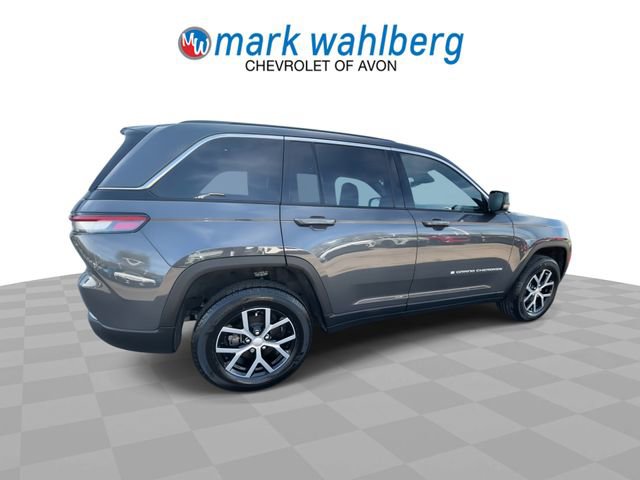 Used 2025 Jeep Grand Cherokee Limited AWD/4WD image 8
