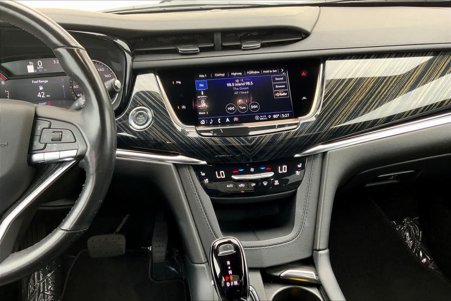 Used 2024 Cadillac XT6 Premium Luxury FWD image 15