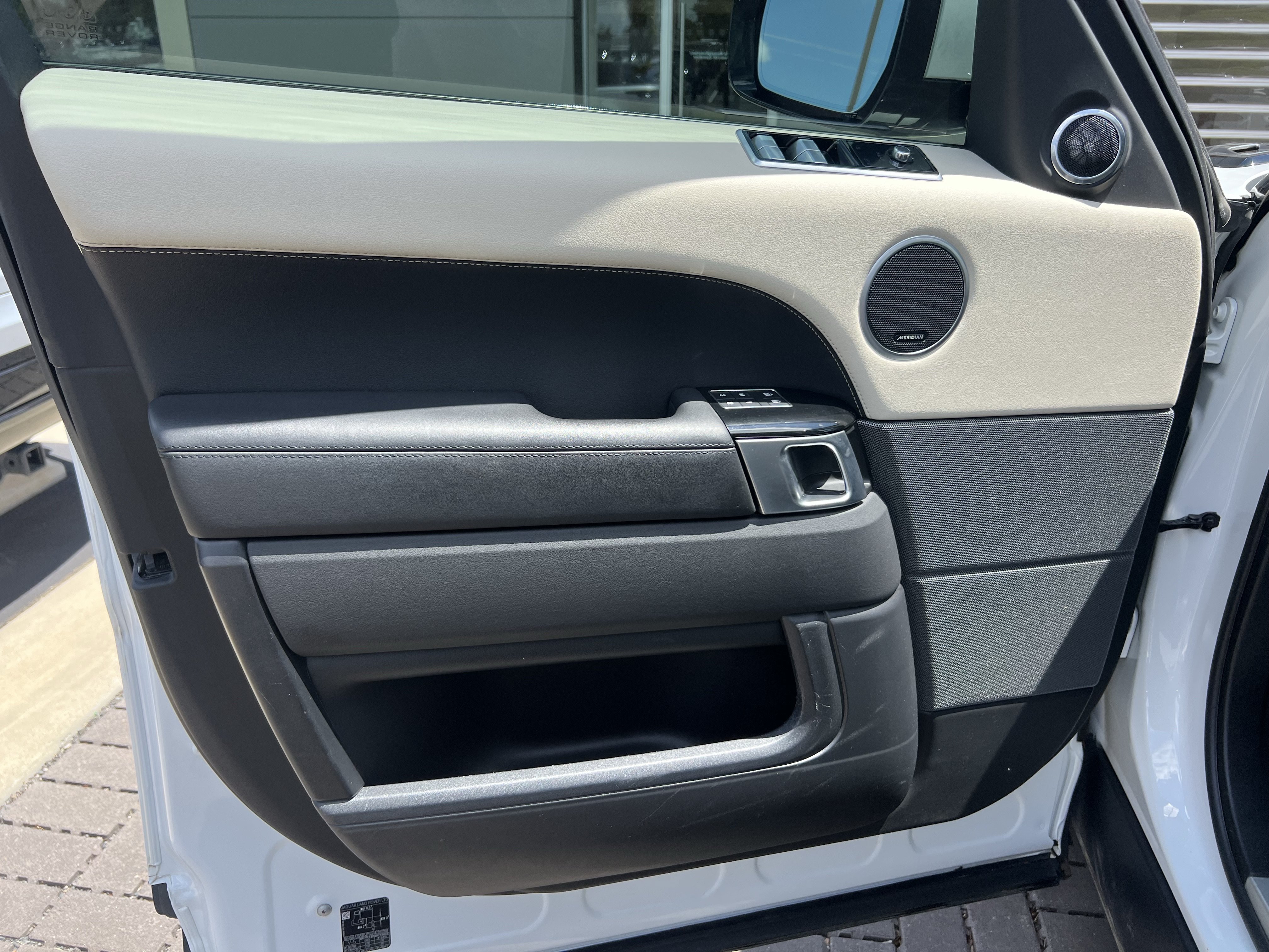 Used 2022 Land Rover Range Rover Sport HSE Silver Edition AWD/4WD image 13