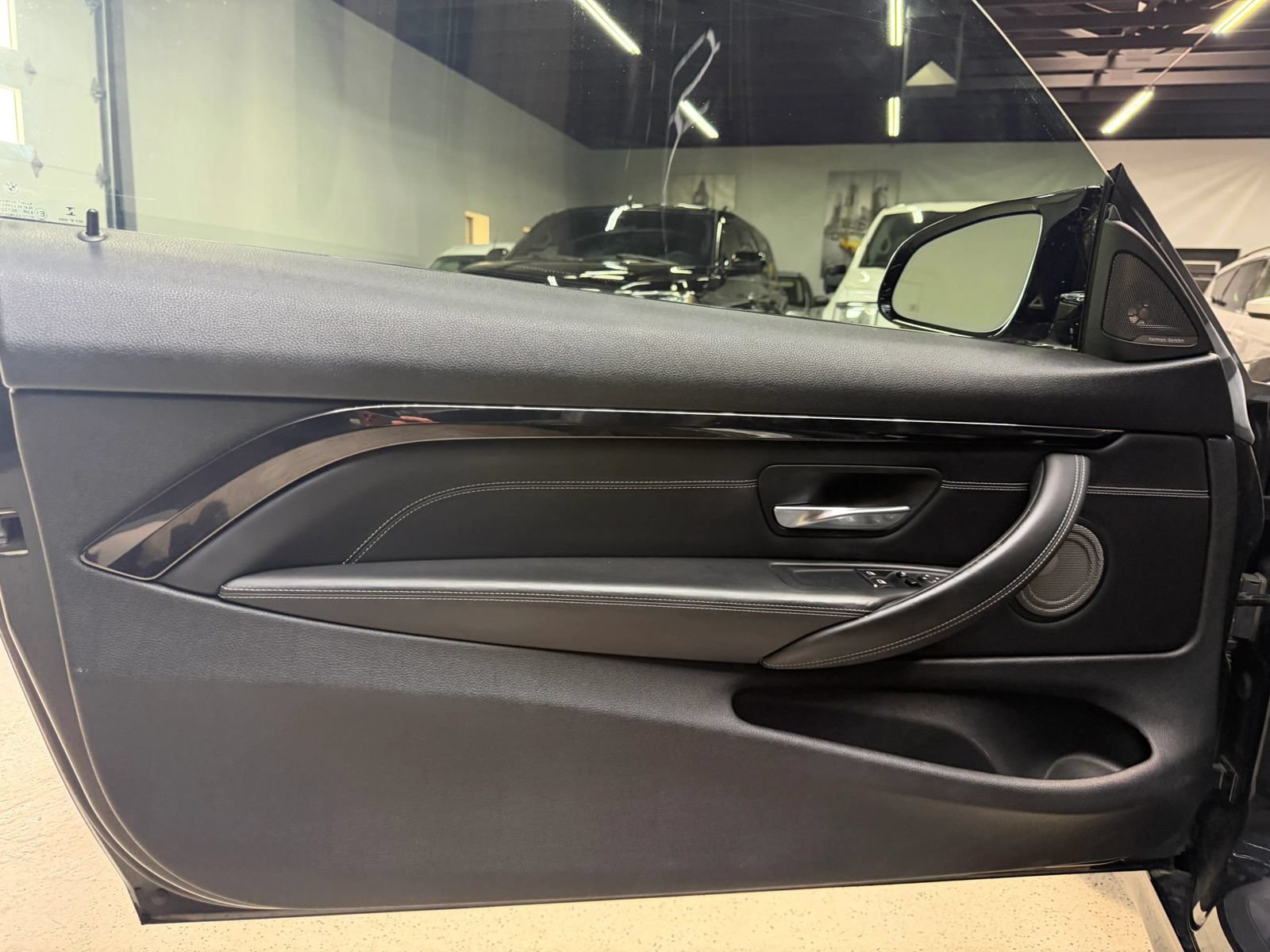 Used 2018 BMW M4 Coupe RWD image 29