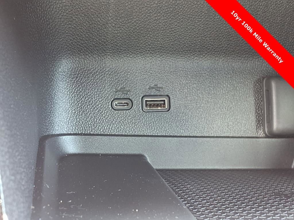 New 2025 Chevrolet Traverse LT w/ Driver Confidence Package image 22