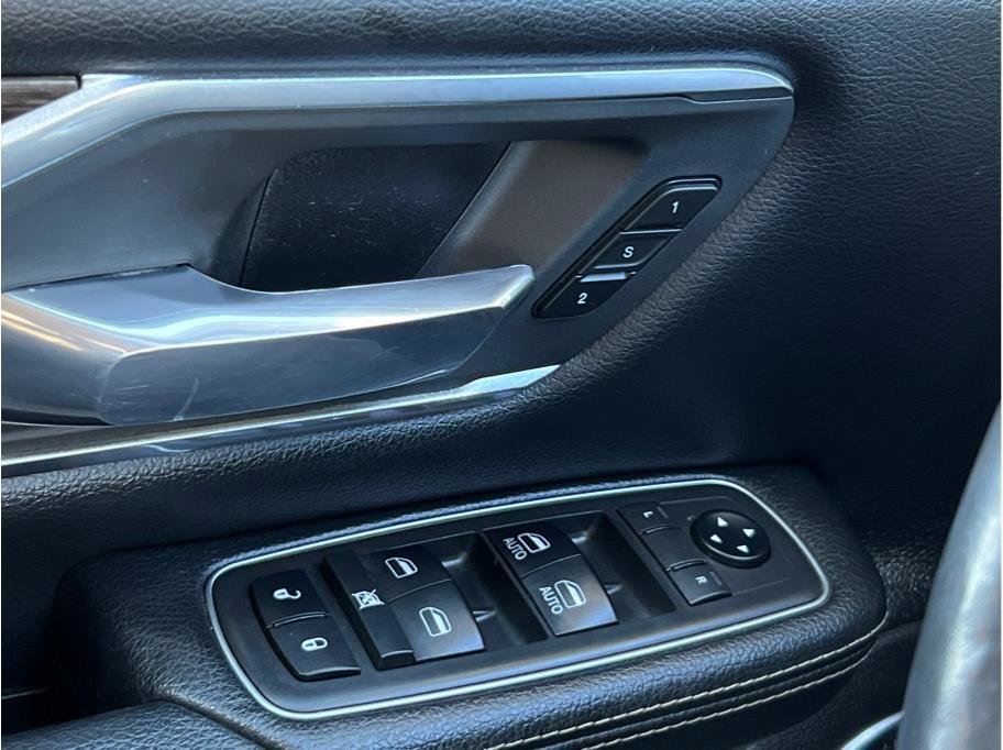 Used 2019 RAM 1500 Laramie image 14