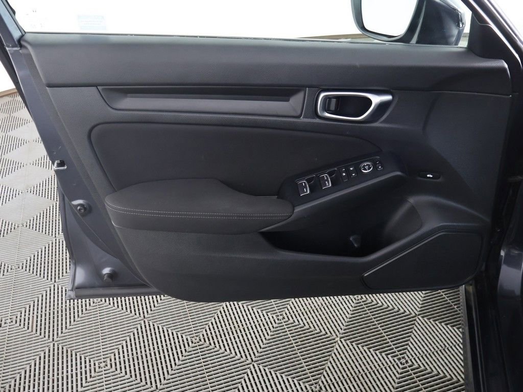 Used 2025 Honda Civic Sport image 19