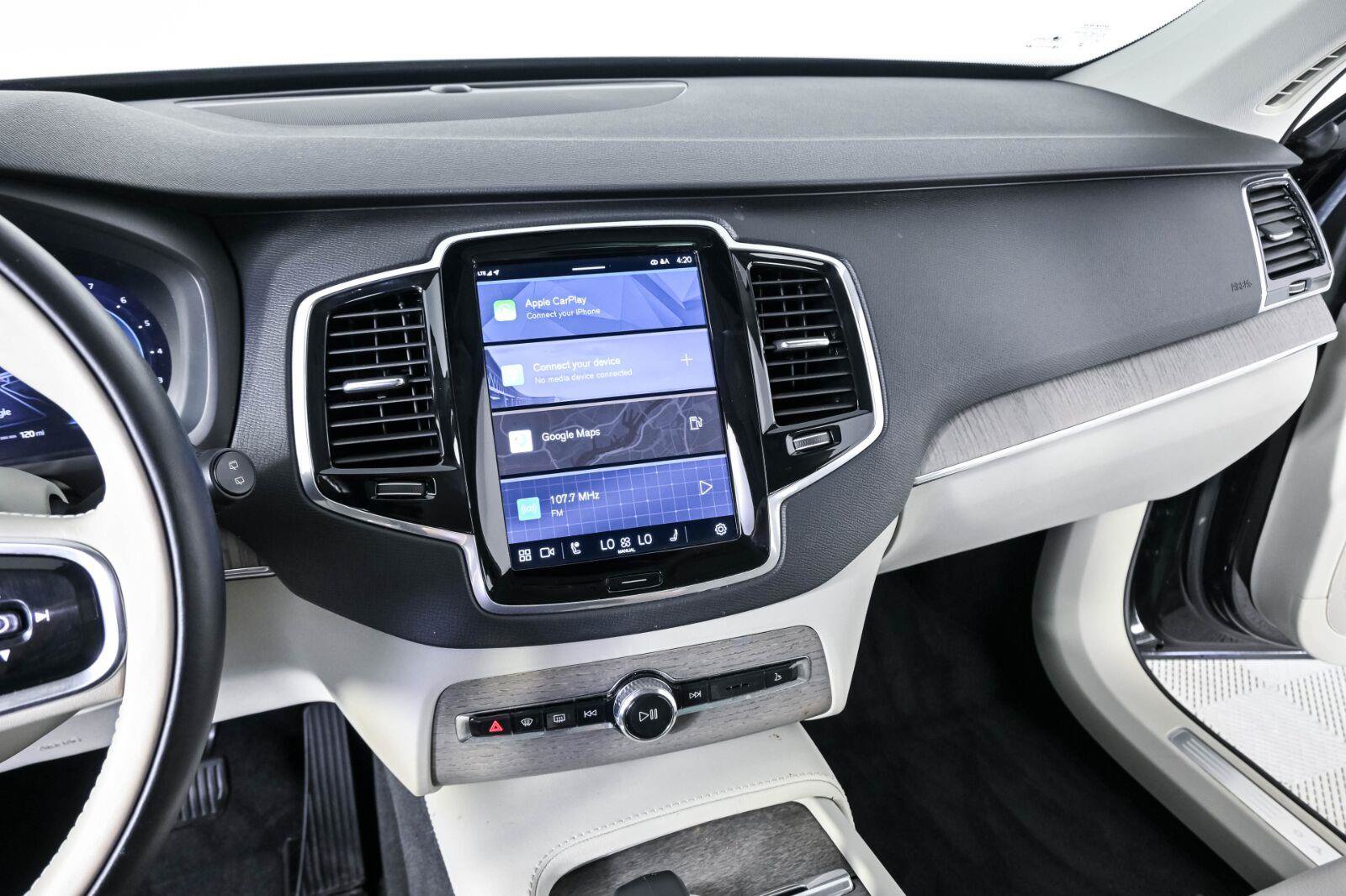 Certified 2023 Volvo XC90 B6 Plus AWD/4WD image 12