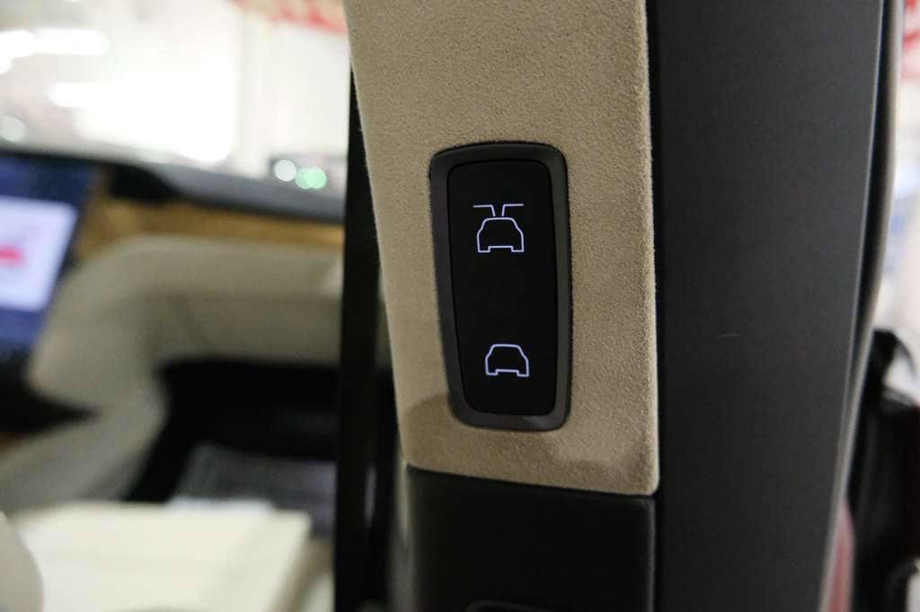 Used 2018 Tesla Model X 100D image 27