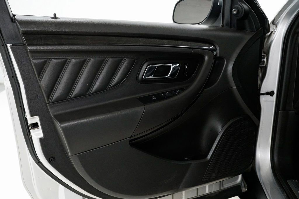 Used 2010 Ford Taurus Limited image 7