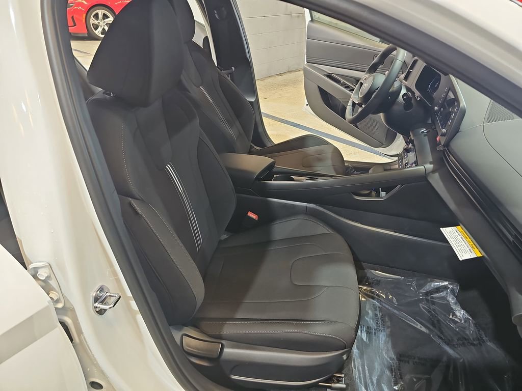 New 2026 Hyundai Elantra SEL Sport image 10