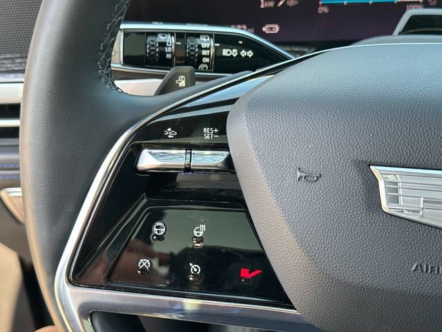 Certified 2025 Cadillac Escalade IQ Sport 1 w/ LPO, ONYX Package AWD/4WD image 26