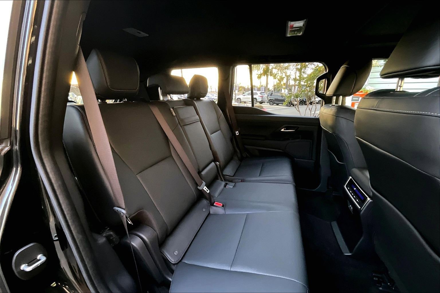 Used 2024 Lexus GX 550 w/ Cold Area Package image 27