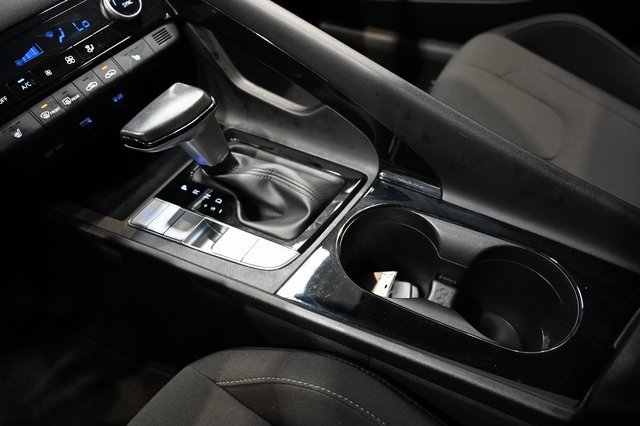 Used 2022 Hyundai Elantra SEL w/ Convenience Package image 18