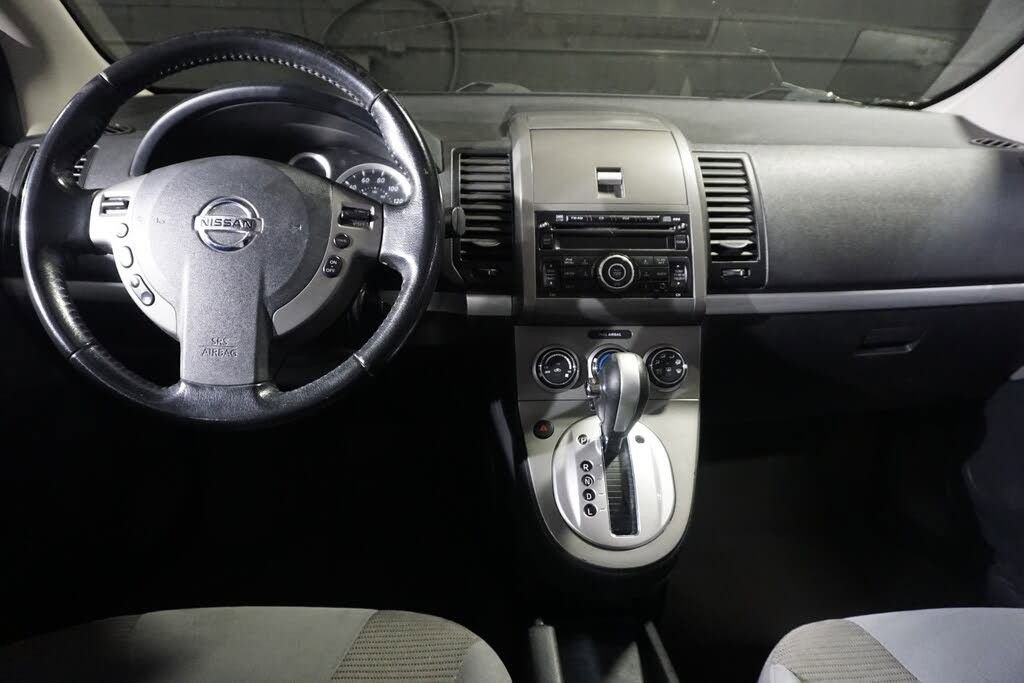 Used 2010 Nissan Sentra 2.0 S w/ Convenience Pkg FWD image 13