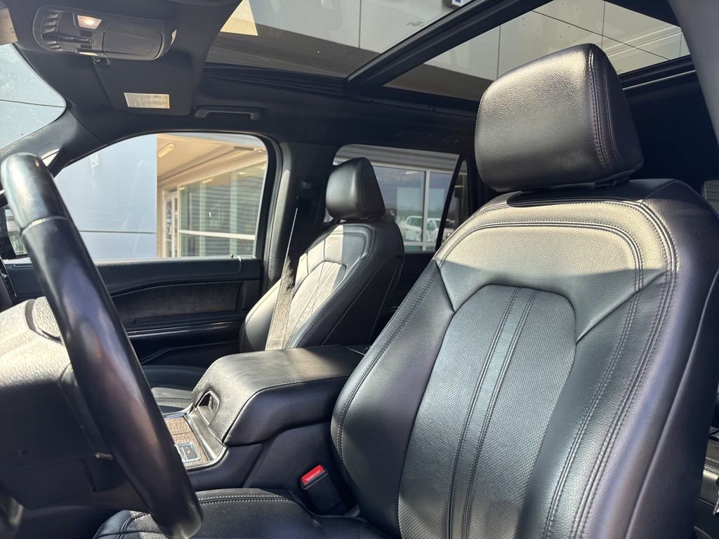 Used 2021 Ford Expedition Limited AWD/4WD image 14