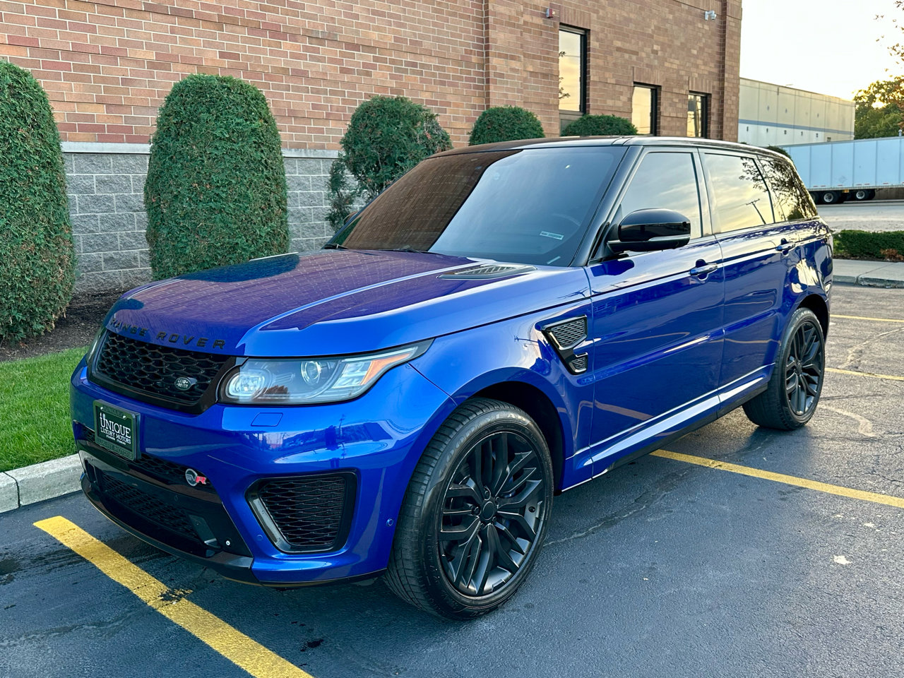 Used 2015 Land Rover Range Rover Sport SVR image 5