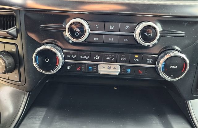 Used 2024 Ford F150 Lariat w/ Equipment Group 502A High image 33
