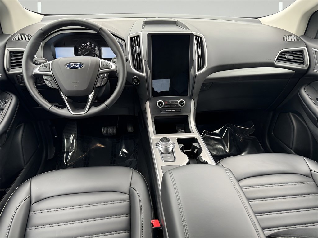 Used 2023 Ford Edge SEL image 4