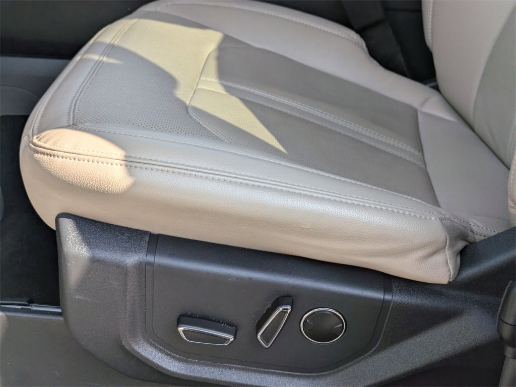 Used 2024 Ford Expedition Max Limited image 15