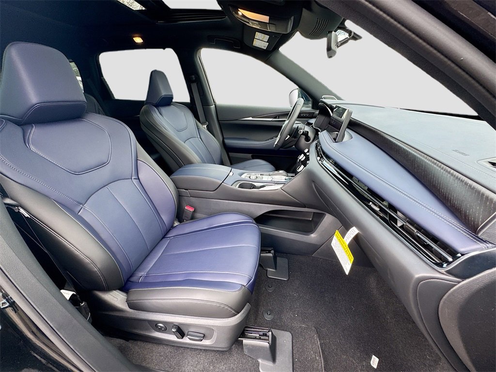 New 2026 INFINITI QX60 Sport w/ Dark Cargo Package image 31